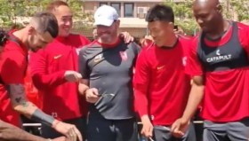 完美体育官方网站-英超联赛对球员数量的限制政策与执行效果