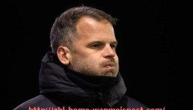 完美体育官方网站-2004-05赛季欧冠决赛精彩回顾及战术分析